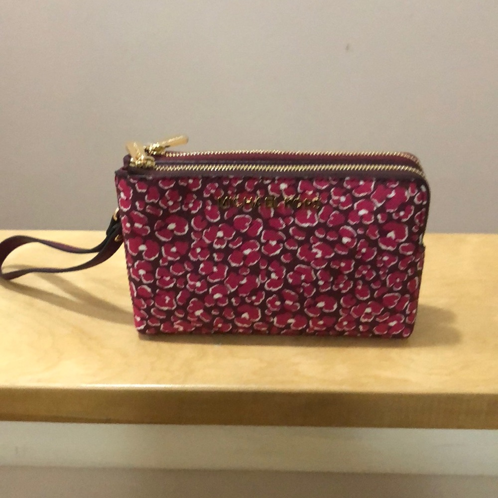 Michael Kors Wristlet